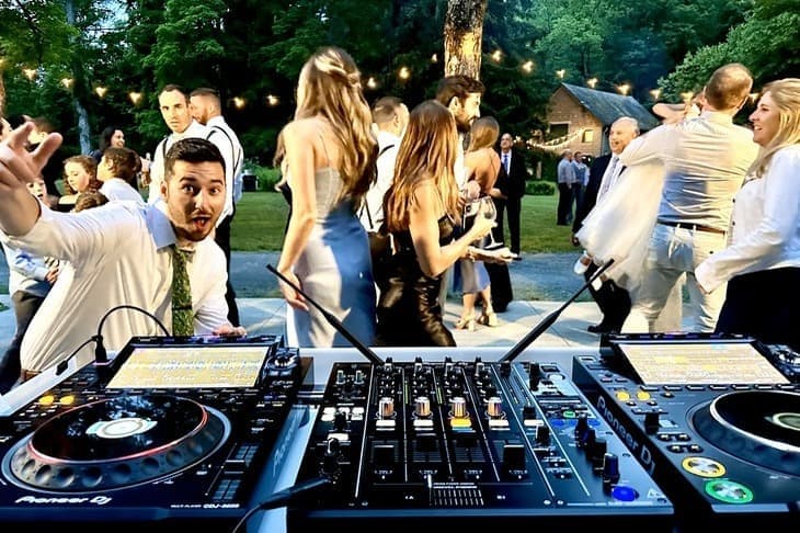 Much Music DJ team - Professional wedding DJ and entertainment company serving the Hudson Valley and Westchester regions of NY